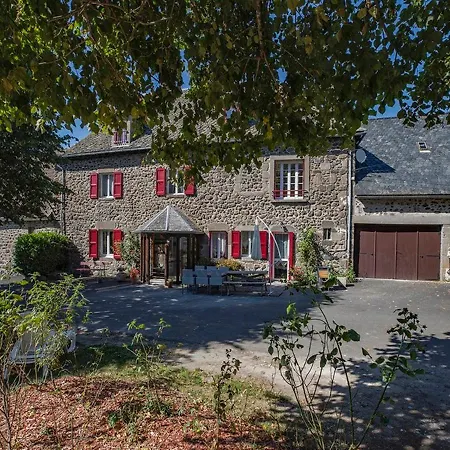 Maison De Caractere Avec Sauna, Jardin, Cheminee Et Activites Nature, Pres De Salers - Fr-1-742-24 Tatil Evi