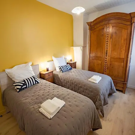 Maison De Caractere Avec Sauna, Jardin, Cheminee Et Activites Nature, Pres De Salers - Fr-1-742-24 Tatil Evi