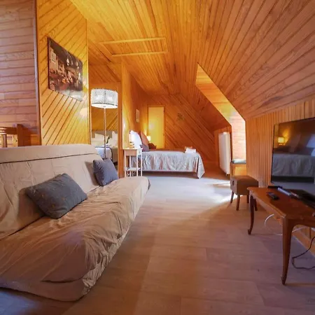 Maison De Caractere Avec Sauna, Jardin, Cheminee Et Activites Nature, Pres De Salers - Fr-1-742-24 Tatil Evi