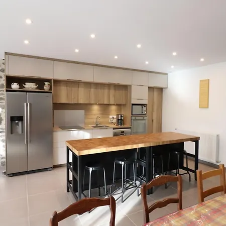 Tatil Evi Maison De Caractere Avec Sauna, Jardin, Cheminee Et Activites Nature, Pres De Salers - Fr-1-742-24 Saint-Bonnet-de-Salers
