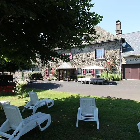 Maison De Caractere Avec Sauna, Jardin, Cheminee Et Activites Nature, Pres De Salers - Fr-1-742-24 * Saint-Bonnet-de-Salers