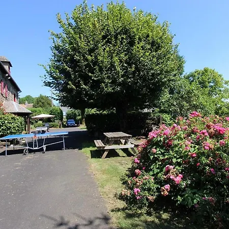 Tatil Evi Maison De Caractere Avec Sauna, Jardin, Cheminee Et Activites Nature, Pres De Salers - Fr-1-742-24